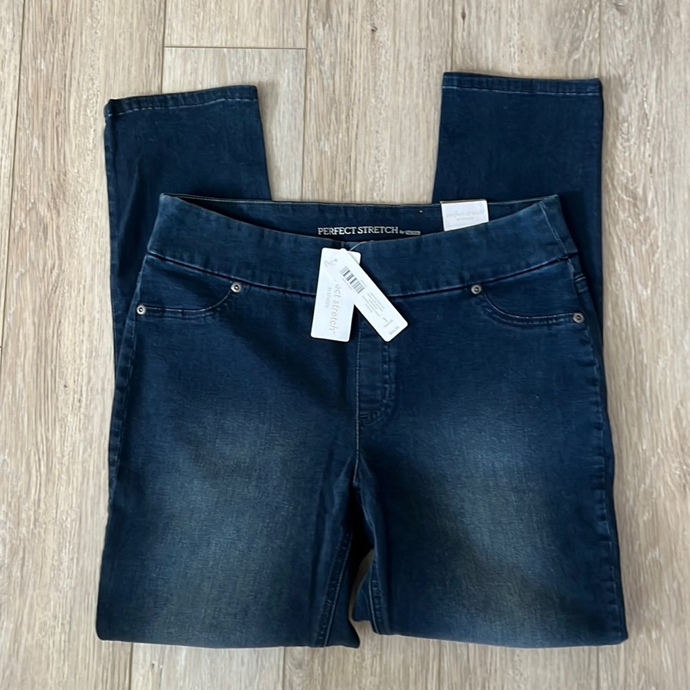 Chico’s 1 (size 8) Perfect Stretch Jegging